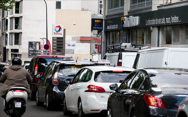 Pháp: Gần 1/3 trạm xăng đóng cửa