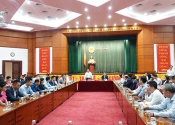 Bộ Tài chính nói gì trong cuộc họp bàn về thị trường chứng khoán và trái phiếu doanh nghiệp ngày 23/11? - Ảnh 1.