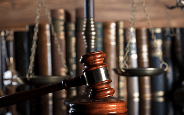 Các nhà đầu tư tiền điện tử của Hoa Kỳ kiện SBF và một số người nổi tiếng vì sự chứng thực của FTX