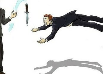 Nhà đầu tư có nên bắt đáy cổ phiếu vừa thoát sàn?