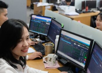 Phấn đấu đến năm 2030 cứ 10 người Việt có 1 người đầu tư chứng khoán