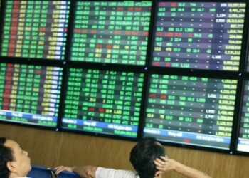 UBCKNN họp khẩn về thị trường chứng khoán