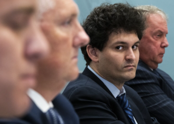 Thảm họa FTX và nỗi lòng của “hiệp sĩ trắng” cứu coin