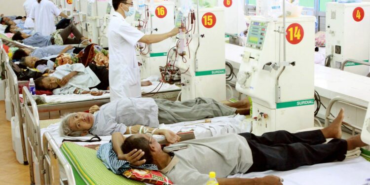 Giá khám, giường nằm ở bệnh viện công từ 2023