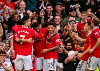 Gia đình tỷ phú Glazer rao bán câu lạc bộ Manchester United