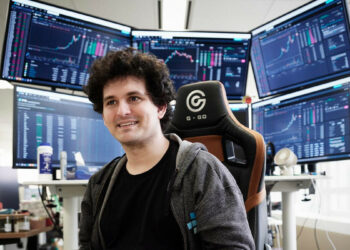 FTX tuyên bố phá sản, Sam Bank-Fried vẫn cố gọi vốn