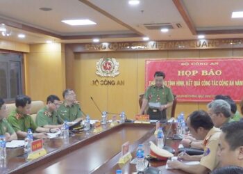 Tạm đình chỉ vụ án liên quan đến bố con ông chủ Tân Hiệp Phát