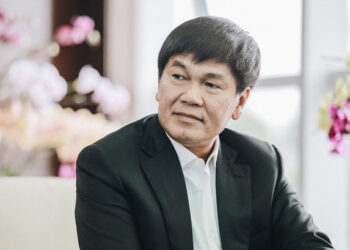 Danh sách tỷ phú USD “rớt” tên 2 doanh nhân Việt