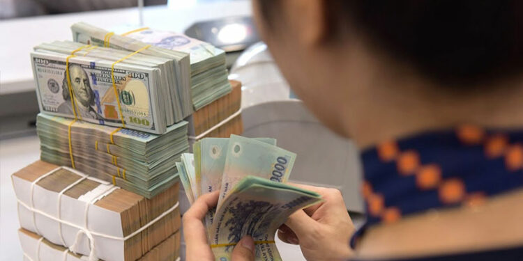 Việt Nam ra khỏi danh sách giám sát thao túng tiền tệ