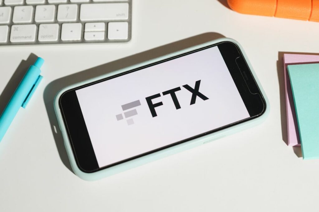 Các hãng thông tấn Mỹ muốn tòa án giải mật tên chủ nợ FTX