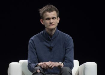 Giá SOL phục hồi từ mức đáy 2 năm nhờ được Vitalik Buterin “lạc quan về tương lai"