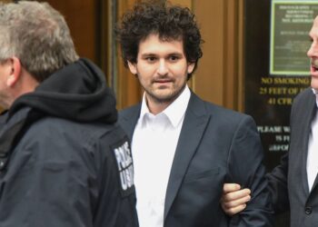 Sam Bankman-Fried được Mỹ cho tại ngoại, phải thế chấp nhà của bố mẹ cho khoản bảo lãnh 250 triệu USD