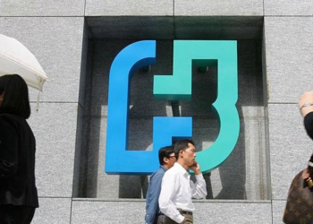Fubon ETF mua ròng hơn 200 tỷ đồng cổ phiếu Việt phiên 27/12