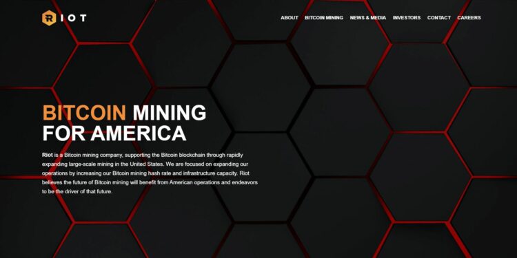 Công ty đào Bitcoin Riot Blockchain đổi tên