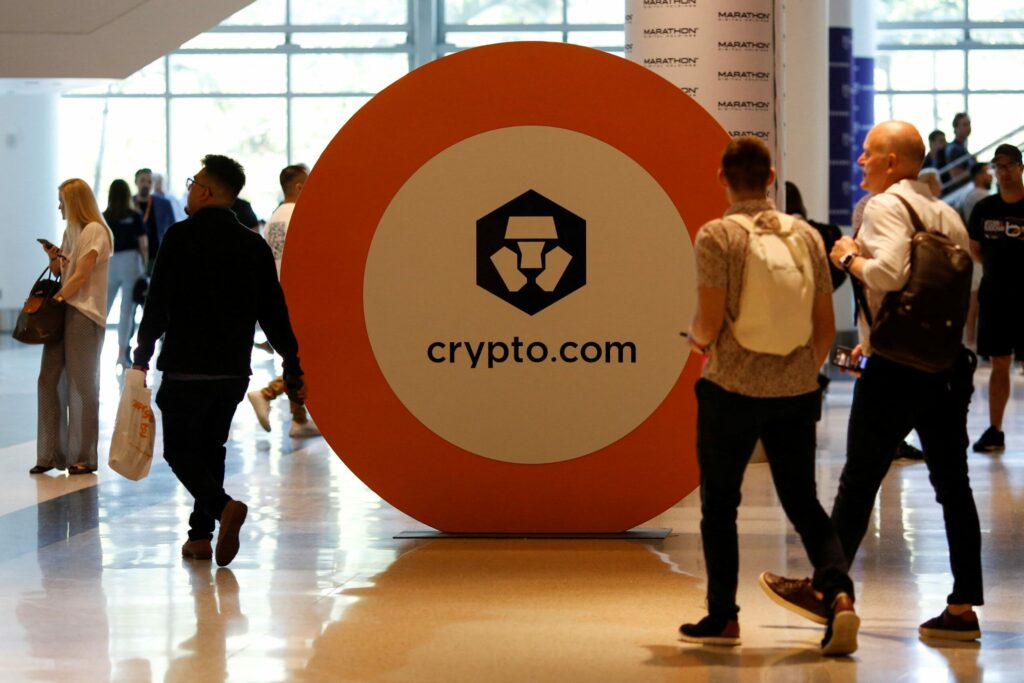 Crypto.com sa thải 20% nhân sự