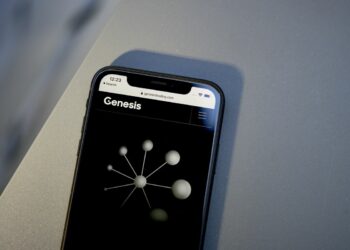 Genesis sa thải thêm 30% nhân sự