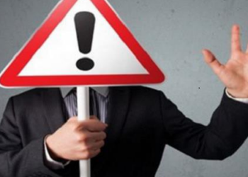 Một cổ phiếu vừa chào sàn chứng khoán lập tức bị đưa vào diện hạn chế giao dịch