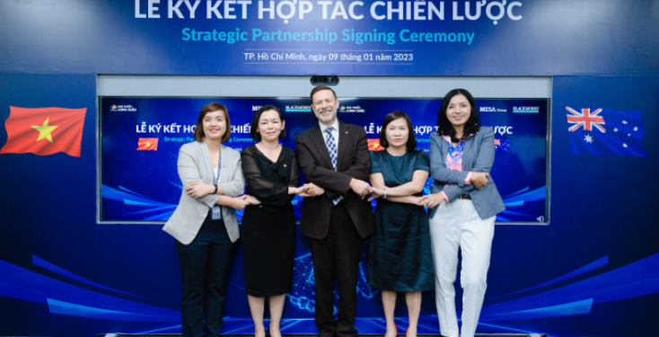 FPT Long Châu phân phối sản phẩm của Blackmores