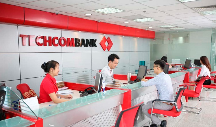 Techcombank trở thành ngân hàng thứ 3 báo lãi tỷ USD