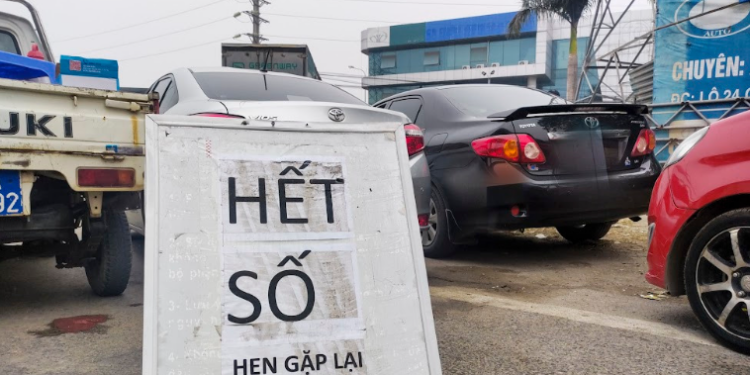 Trạm đăng kiểm được vận động làm việc xuyên Tết