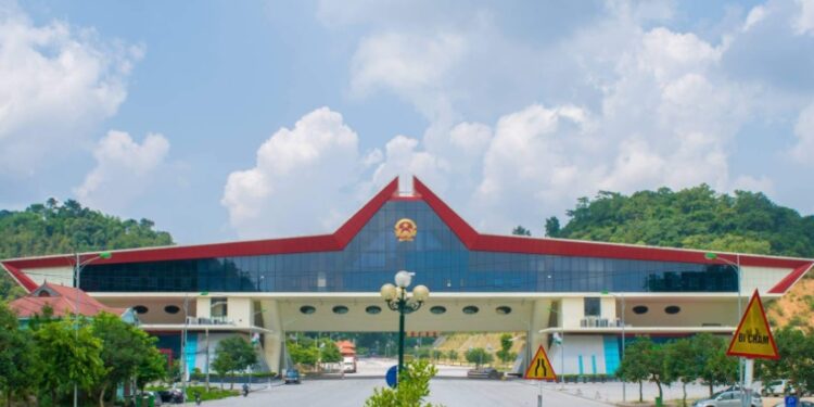 Trung Quốc thông báo dừng thông quan 1 tuần nghỉ Tết