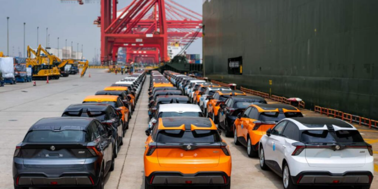 Trung Quốc trở thành nhà sản xuất ô tô lớn thứ 2 thế giới