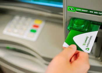 Từ 1/7, Vietcombank tăng hàng loạt phí dịch vụ thẻ