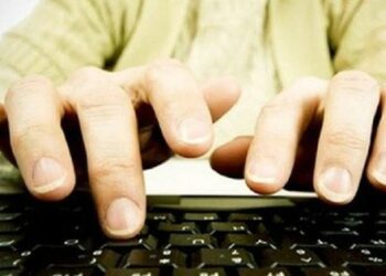 Giao dịch cổ phiếu ACB, một công ty chứng khoán bị xử phạt