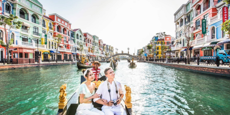 Hợp đồng bảo hiểm du lịch: Nội dung cơ bản và những điều cần nắm rõ