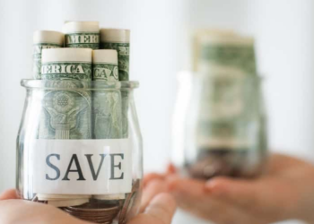 Tiết kiệm không hiệu quả bởi 4 sai lầm này