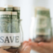Tiết kiệm không hiệu quả bởi 4 sai lầm này