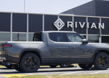 Hãng xe điện Rivian cắt giảm gần 500 việc làm