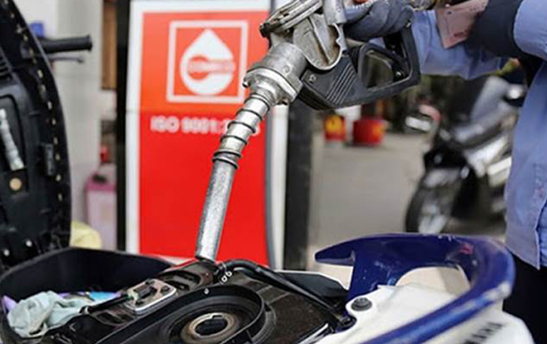 vimoney: Giá xăng dầu ngày mai giảm sốc, hơn 1.000 đồng/lít?
