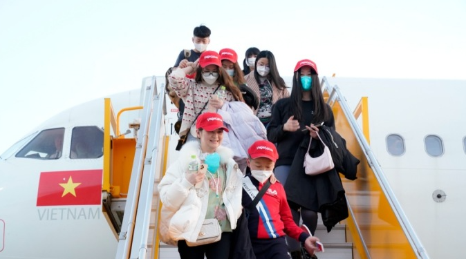 Hàng không Việt gấp rút nối lại đường bay với TQ