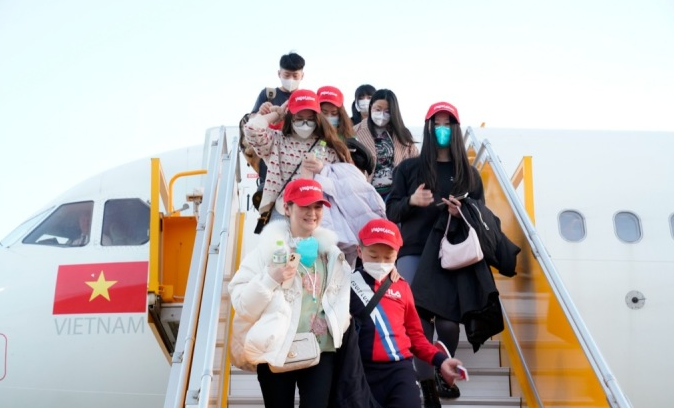 Hàng không Việt gấp rút nối lại đường bay với TQ