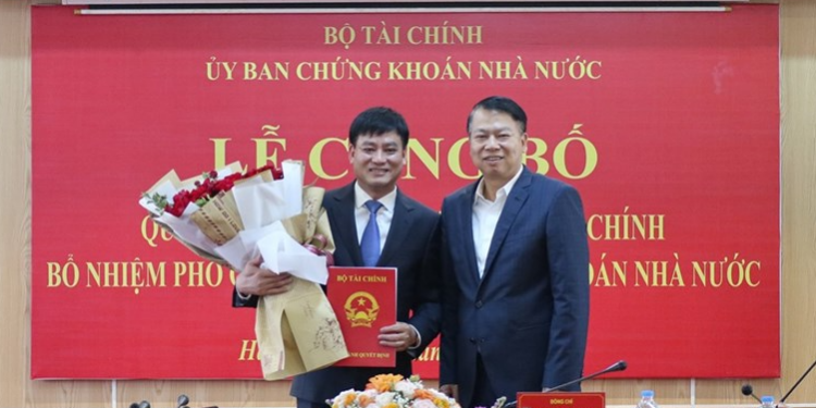 Ông Hoàng Văn Thu được bổ nhiệm làm Phó Chủ tịch UBCKNN