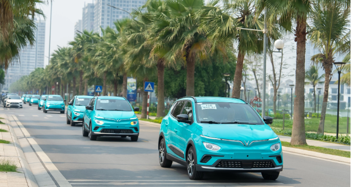 Ông Phạm Nhật Vượng hoàn tất chuyển nhượng 1,31% vốn cho GSM