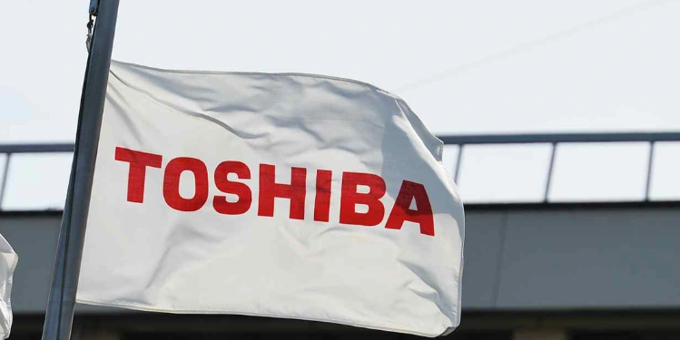 Toshiba se được bán với giá 15,3 tỷ USD?
