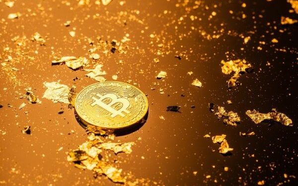 Vàng được mã hóa vượt qua 1 tỷ đô la vốn hóa thị trường khi tài sản trú ẩn an toàn truyền thống thu hút các nhà đầu tư