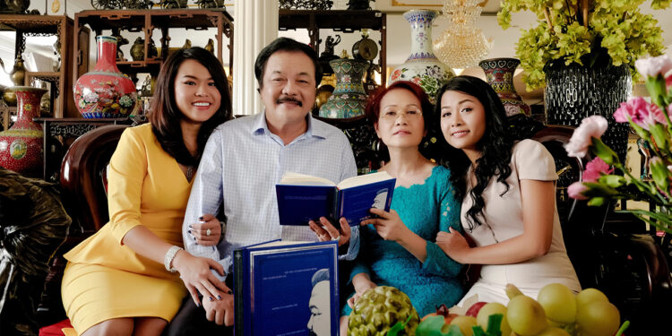 Tập đoàn Tân Hiệp Phát và đôi nét về chủ tịch Trần Quí Thanh cùng 2 ái nữ