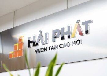 Bán chui cổ phiếu, vợ và em trai chủ tịch Hải Phát bị phạt nặng
