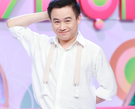 Hữu Tín - quán quân Cười xuyên Việt ngày mai (28/4) hầu tòa