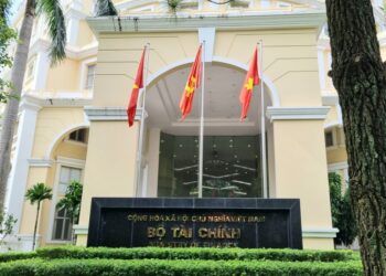 Lý do Bộ Tài chính đề xuất bỏ quy định thống kê chi phí xăng dầu