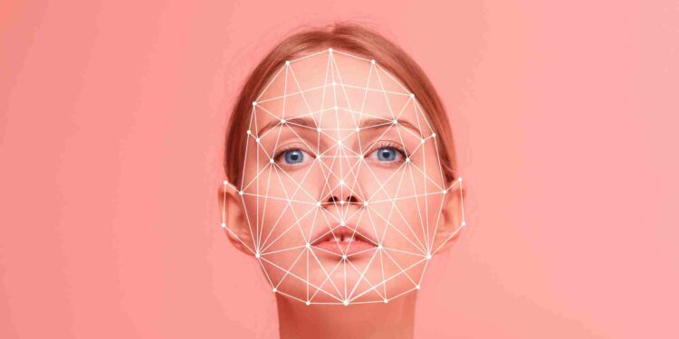 Giả mạo Cục Thuế, chiếm đoạt tiền trong tài khoản ngân hàng