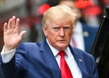 Tài sản giảm 700 triệu USD, ông Donald Trump giảm 200 bậc trong danh sách tỷ phú thế giới