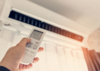 Người dân châu Âu được... trả thêm tiền để dùng điện