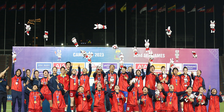 Thêm 2 doanh nghiệp thưởng nóng cho ĐT bóng đá nữ VN