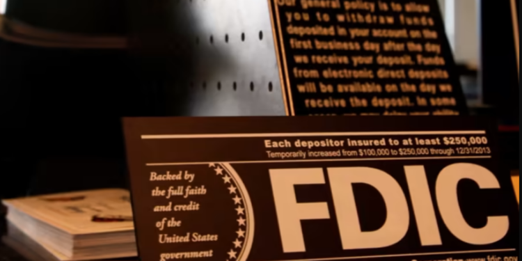 Mỹ cạn kiệt quỹ bảo hiểm bảo vệ người gửi tiền trong ngân hàng