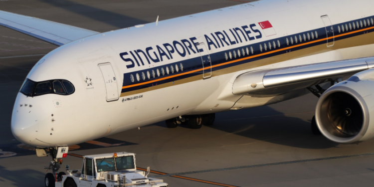 Singapore Airlines cho mọi khách hàng sử dụng wifi free