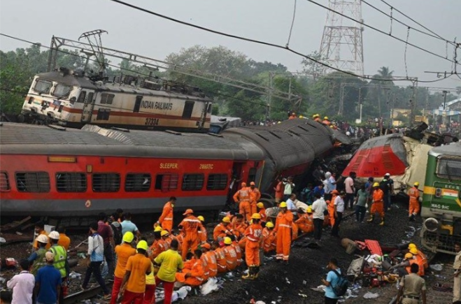 Ấn Độ: Dừng giải cứu vụ tai nạn tàu hỏa khiến 288 người tử vong